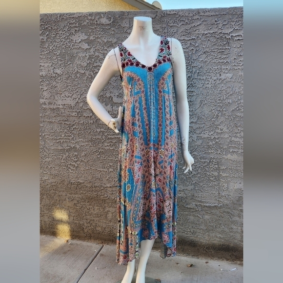 HEMANT AND NANDITA THE WILD LONG DRESS - Picture 7 of 10